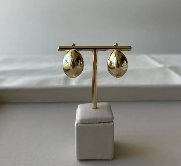 Brinco Gota Curvada - Banho de Ouro