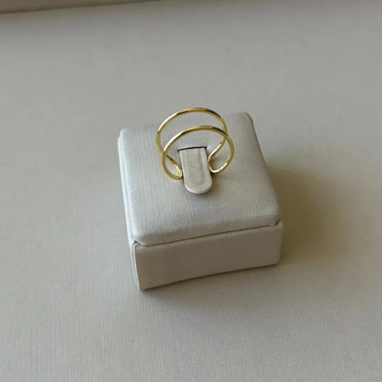 Anel Regulável Fio Duplo – Banho Ouro 18K